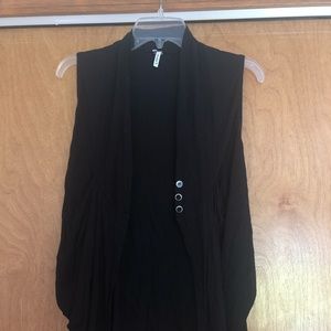 Black Studio Y Vest Medium